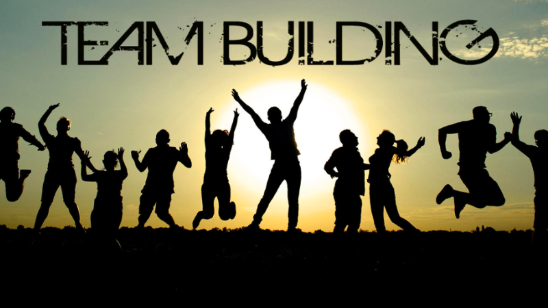 Tổ chức Team Building